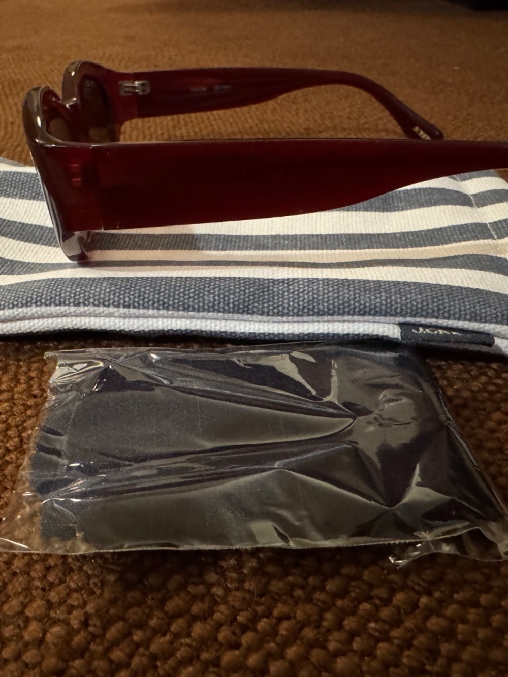New JCrew Sunglasses - Picture 3 of 4